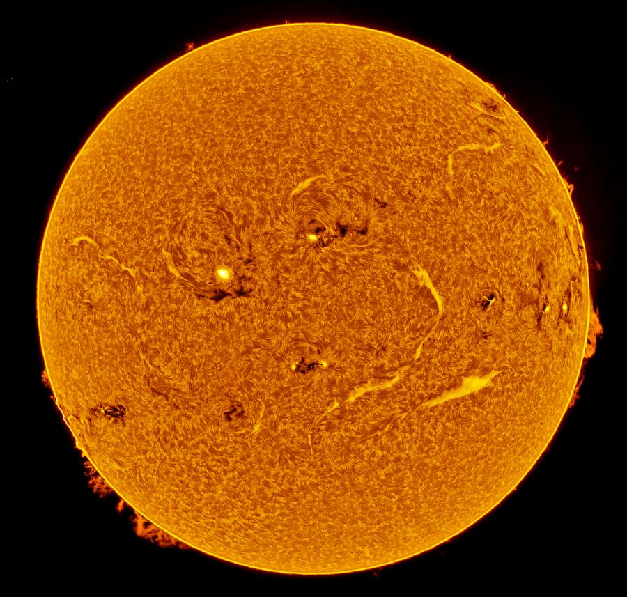 Il Sole a disco intero in H-Alpha – 3 novembre 2024