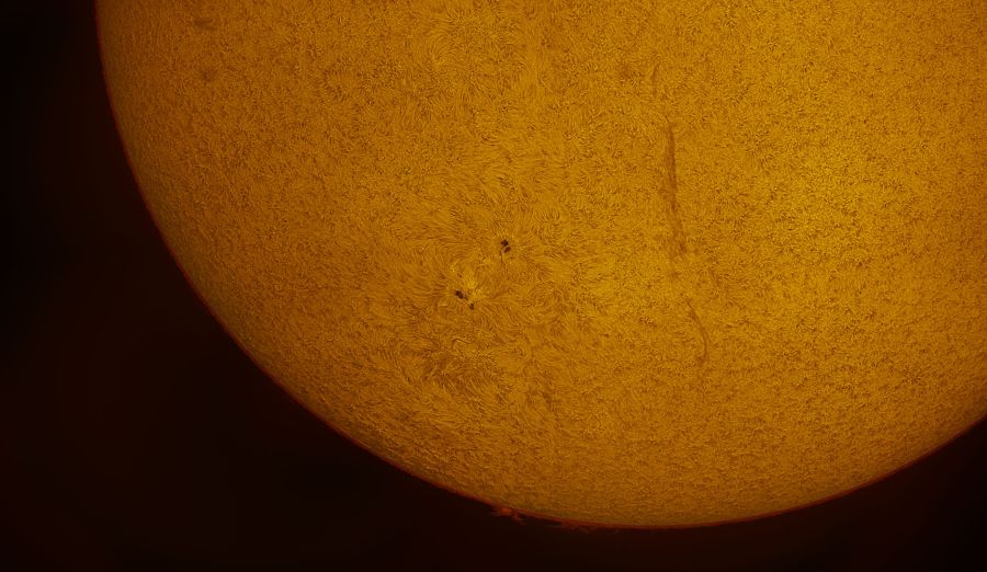 AR 2585 in h-alpha – positivo