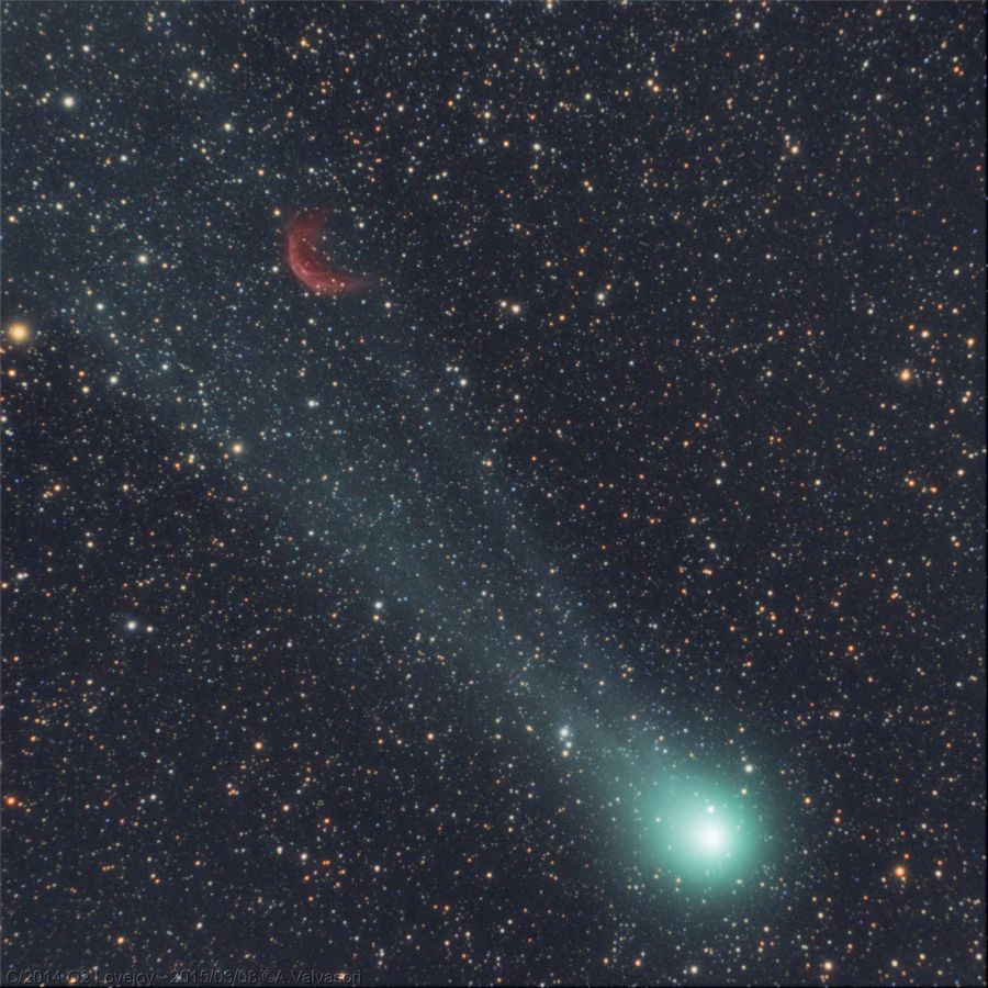 C/2014 Q2 Lovejoy e nebulosa Delfino Sh2-188