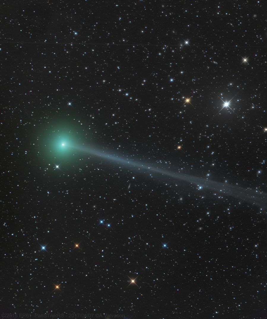 Cometa C/2015 ER61 PanSTARRS