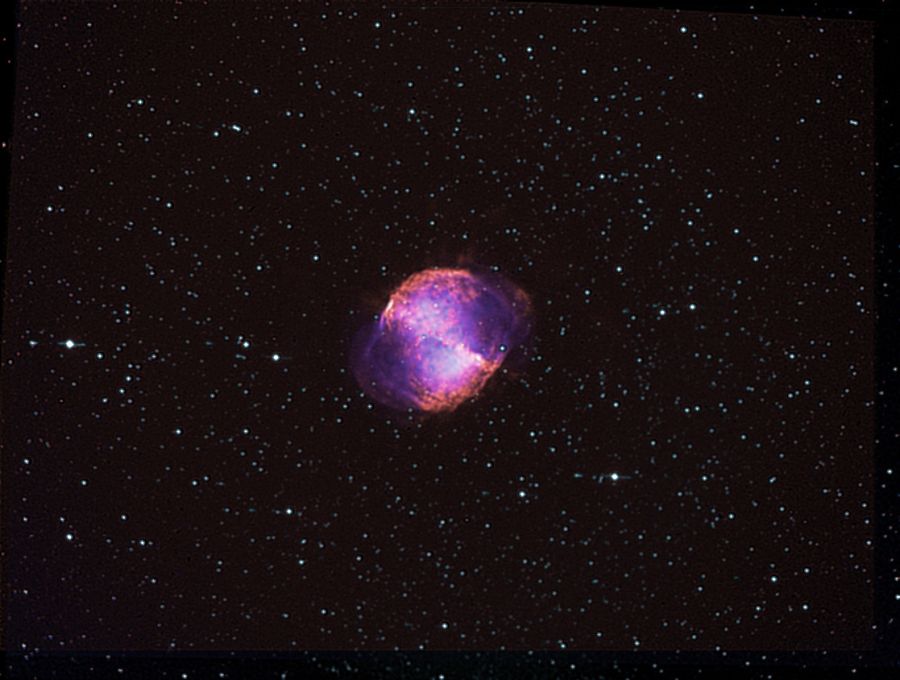 M27 DUMBBELL NEBULA