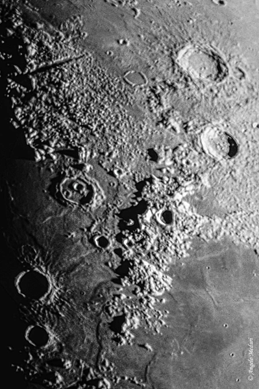 Monti lunari del Caucaso