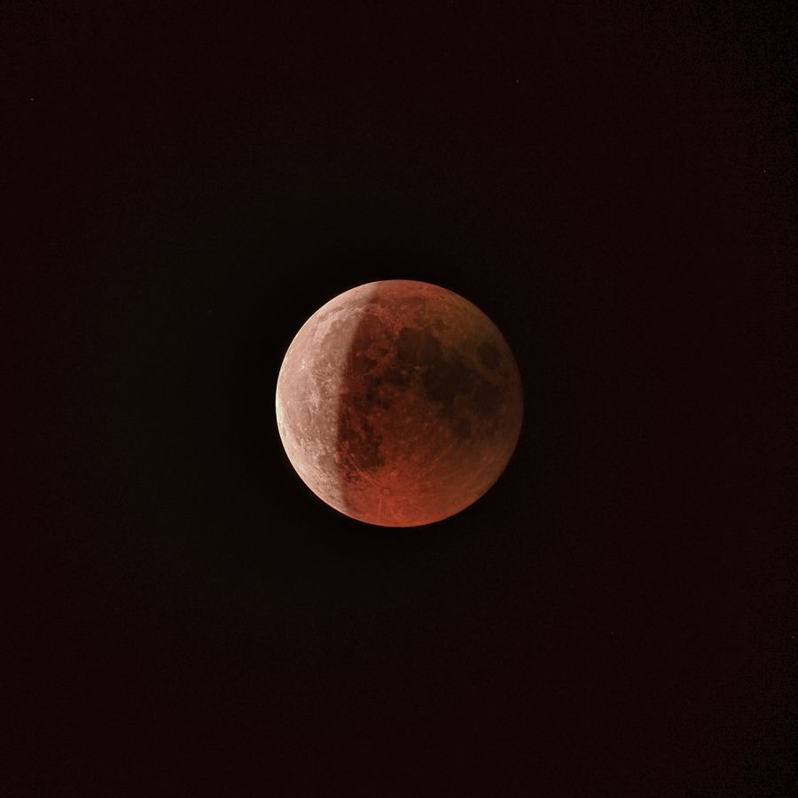 Eclisse di Luna in HDR