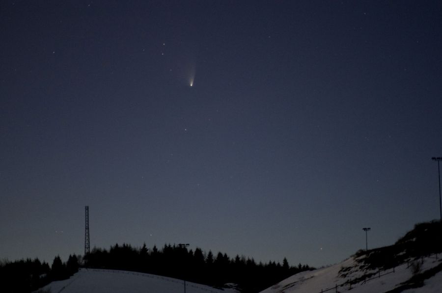 Pan-Starrs al tramonto