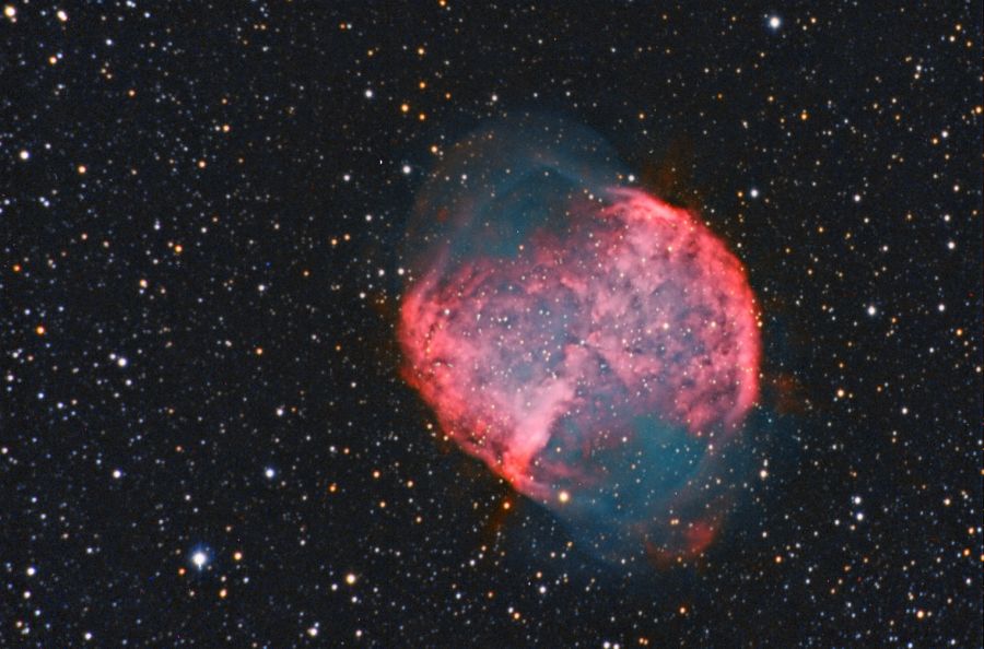 M 27 – Dumbell Nebula