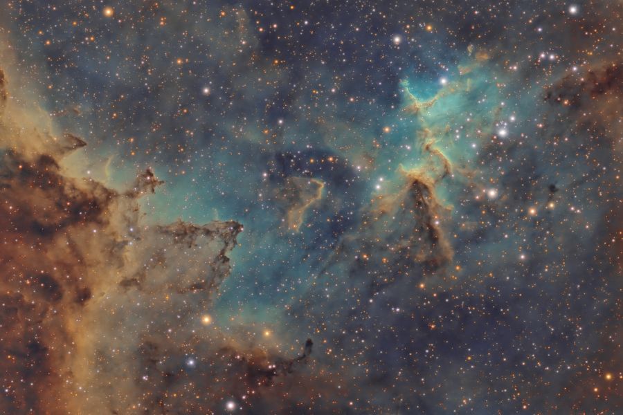 Nebulosità attorno all’ammasso Melotte15