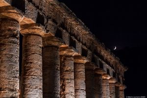 Luna Cinerea sopra il Tempio