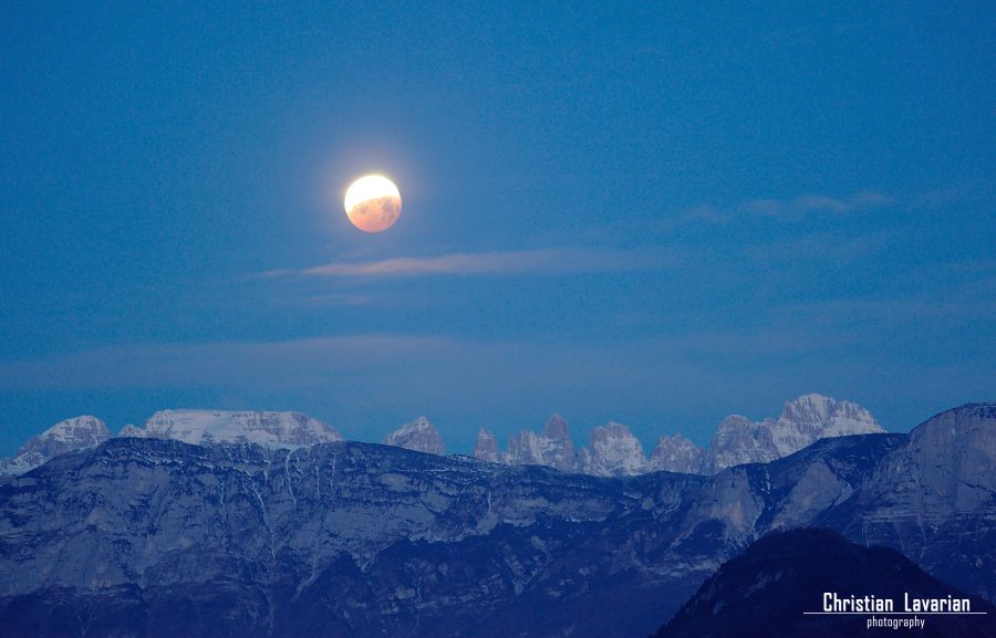 Eclissi di Luna sul Brenta