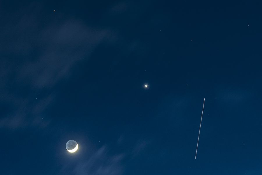 International Space Station allineata a Luna Venere e Marte