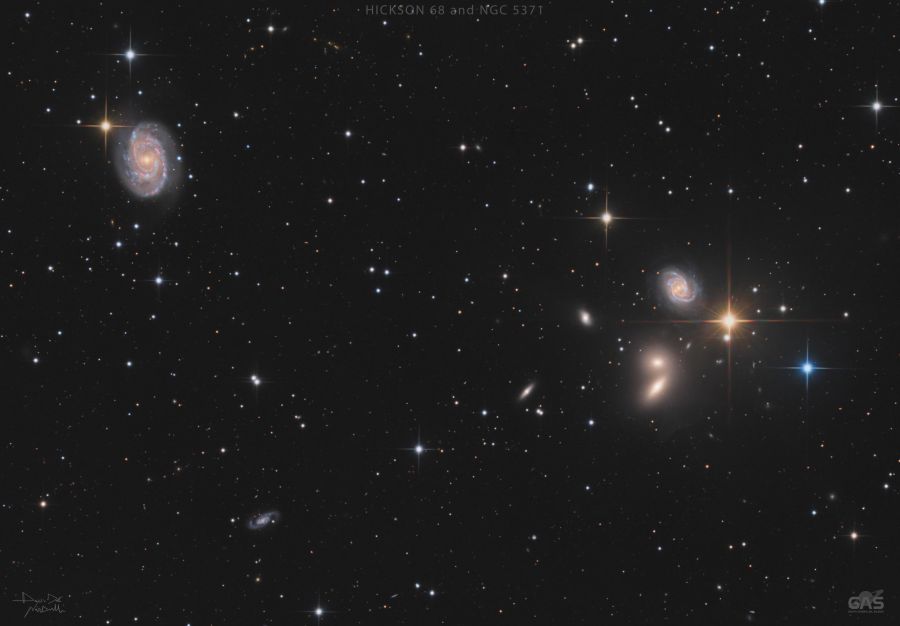 Hickson 68 e NGC 5371