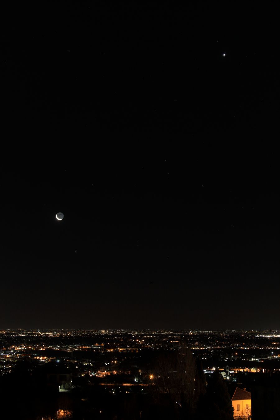 Congiunzione tra Luna, Giove e Venere