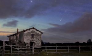 ☄️ Il casale e la cometa! ☄️