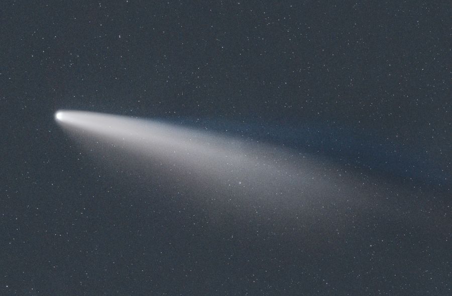 C/2020 F3 Neowise all’alba, da Napoli