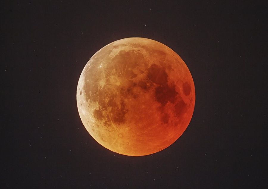 Red Moon