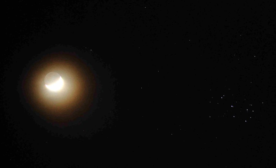 La Luna incontra le Pleiadi