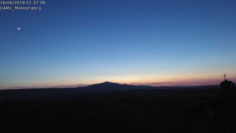 Congiunzione Luna-Venere catturata da una meteocam (photo 1)