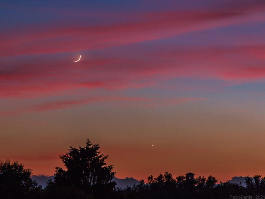 Luna e Venere al tramonto