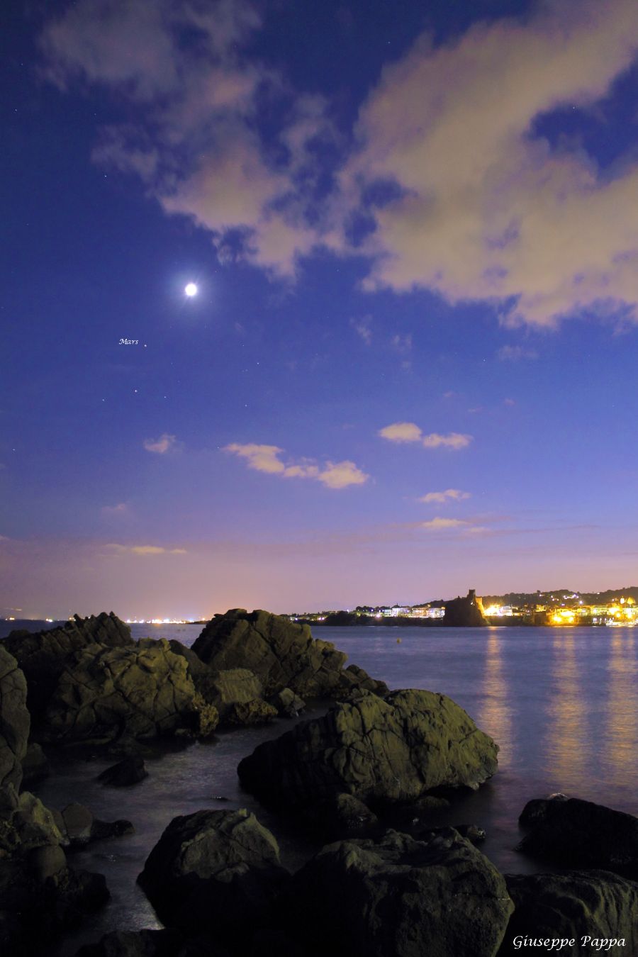 Luna,Marte e Antares sul mare di Aci Castello