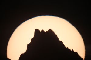 Il Sole tramonta "dietro" al Monviso