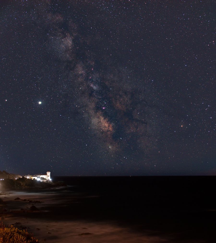 Via Lattea sopra castel Boccale, Scogliera di Calafuria, Livorno