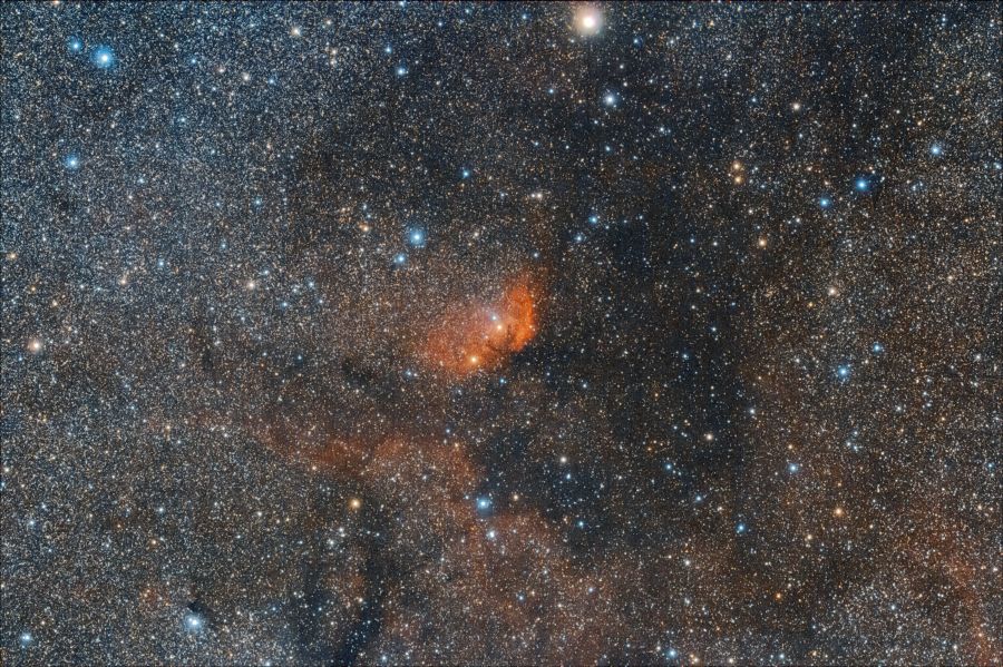 sh2-101 " nebulosa tulipano"