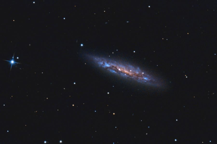 Galassia a spirale M108 nella costellazione dell’Orsa maggiore .