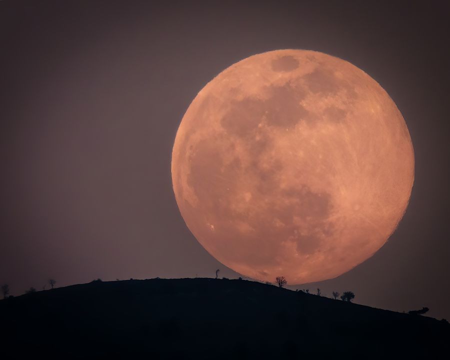 Super Luna in bilico