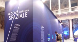 L'installazione "Officina spaziale" a Palazzo del Bo